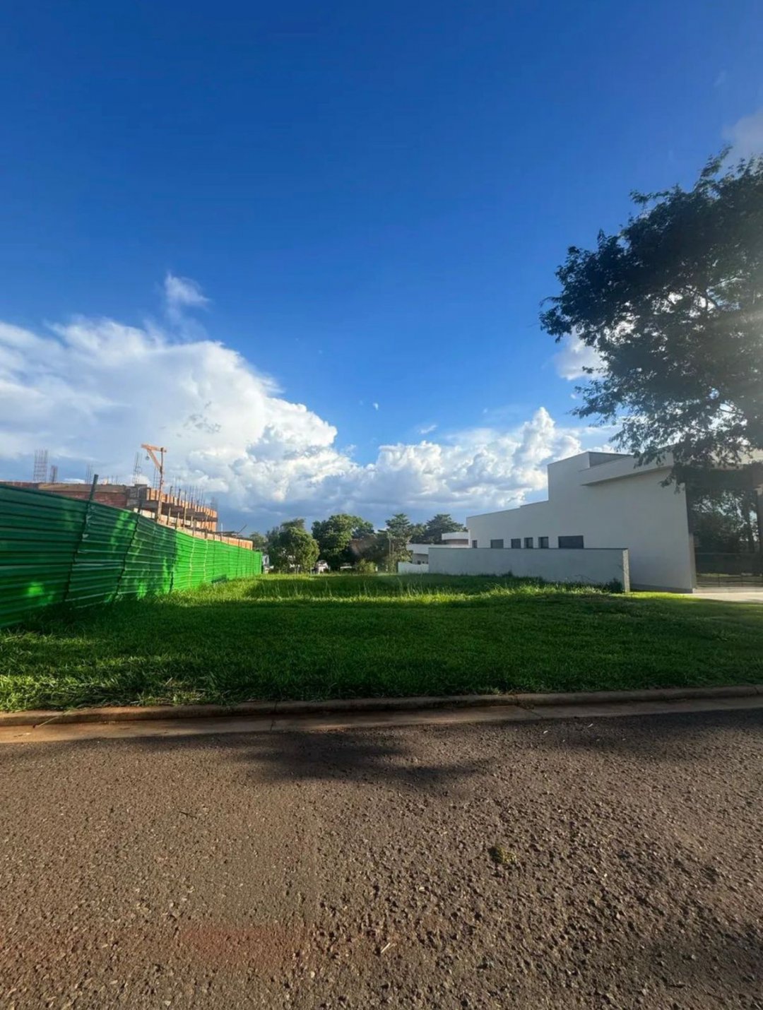 Terreno em condomínio · Alphaville